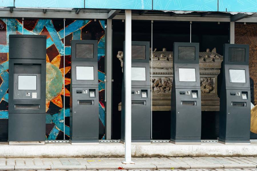 Gdzie znaleźć wpłatomaty i bankomaty Santander Bank Polska